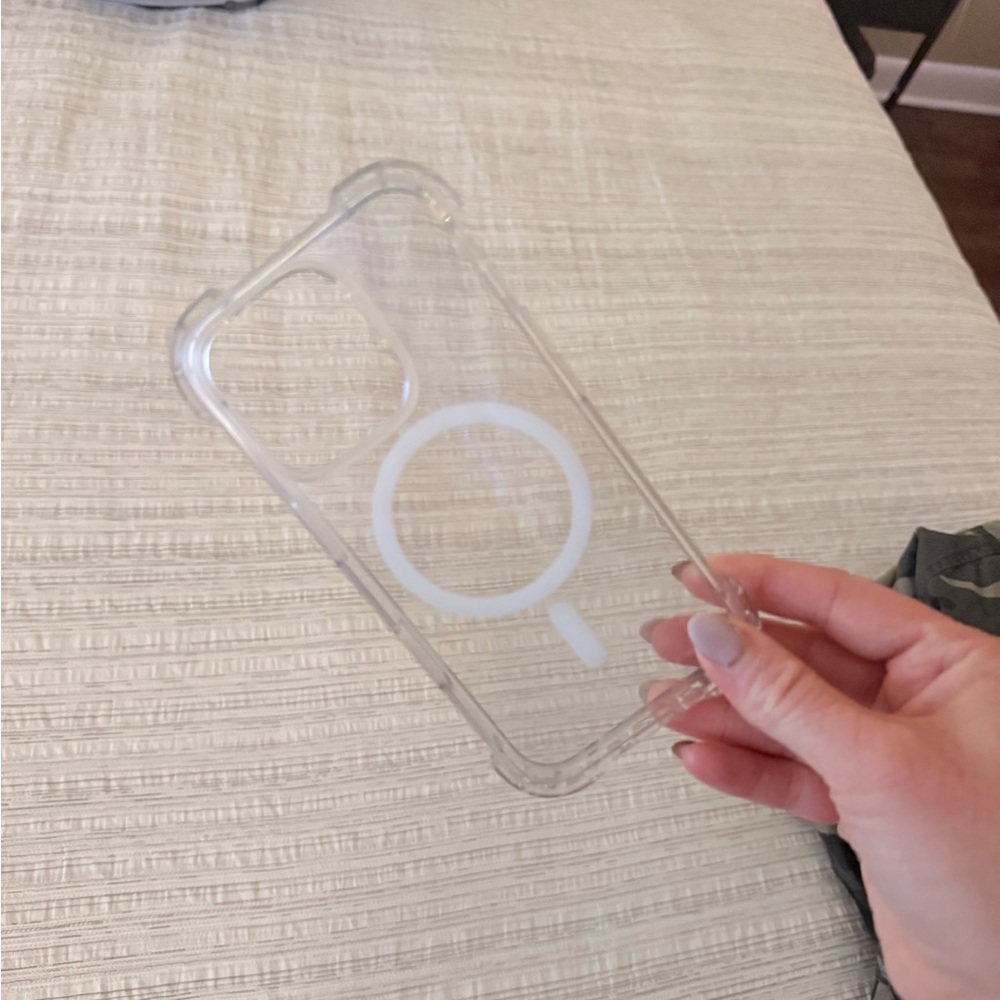 Clear iPhone 16 pro case with MagSafe Compatibility